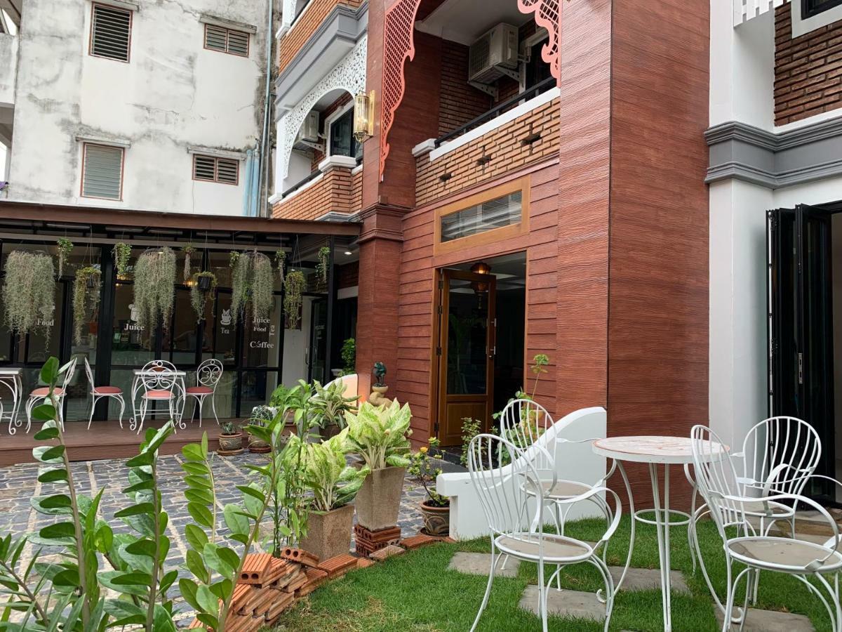 Spring@Tapae Hotel Chiang Mai Eksteriør billede